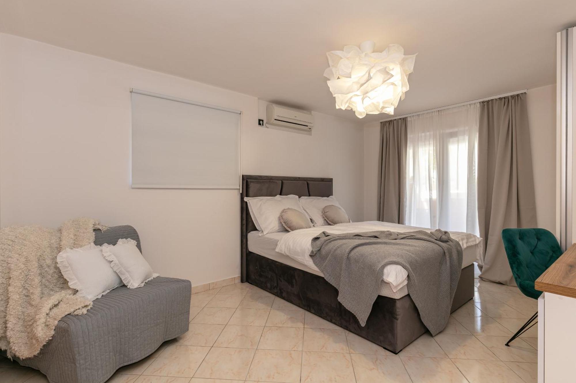 Pansion Gaspar Biograd Na Moru Exterior foto