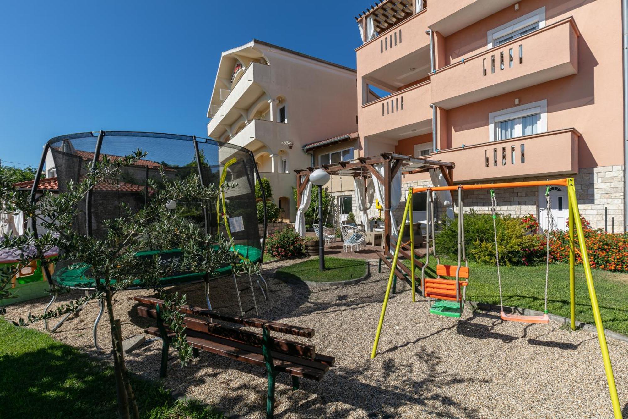 Pansion Gaspar Biograd Na Moru Exterior foto