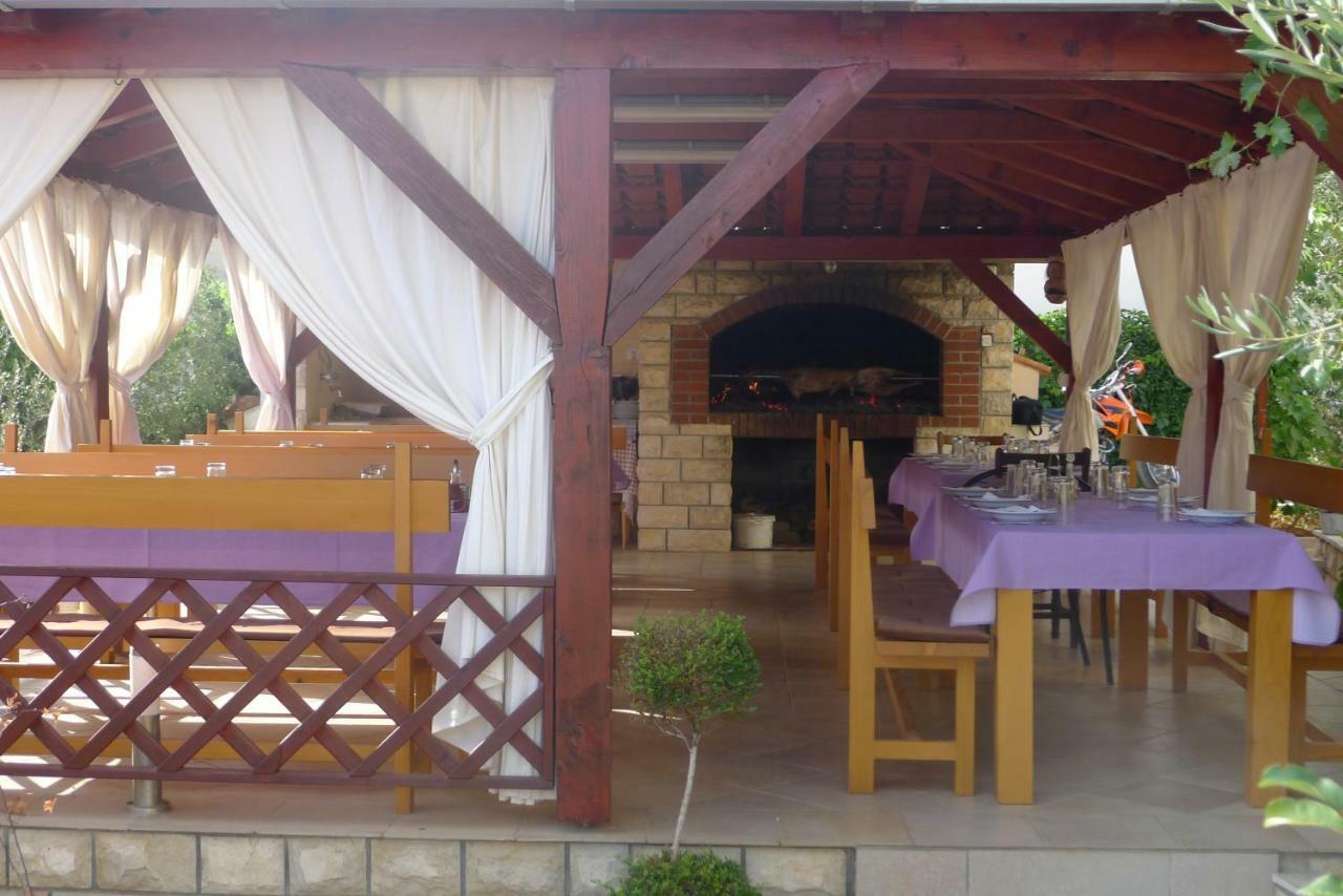 Pansion Gaspar Biograd Na Moru Exterior foto